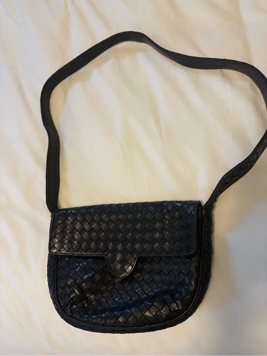 Bottega Veneta Handbags - Bottega Veneta vintage Woven Leather Crossbody Bag in Black